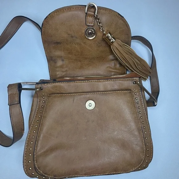 BEI BAO BAO Tom Clovers Brown Faux Leather Tassel Shoulder Bag - Picture 3 of 9